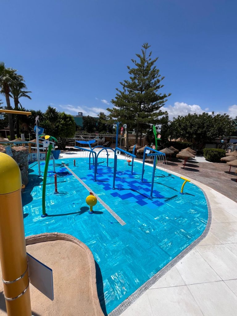 Image of a Spray Park in an aerial view with aquatic surfaces